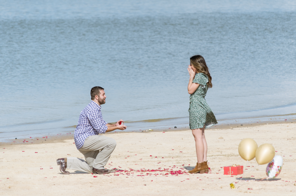 engagement-photos-lake-bryan